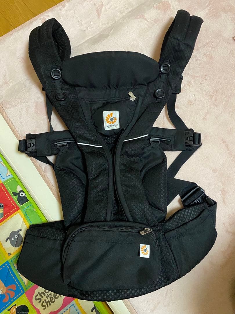 【美品】エルゴベビー オムニブリーズ 抱っこ紐 オニキスブラック ポーチ付き