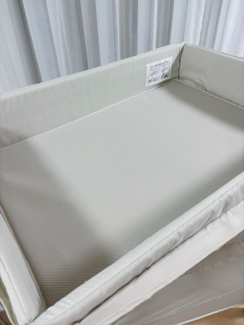 アップリカ　ベビーベッド