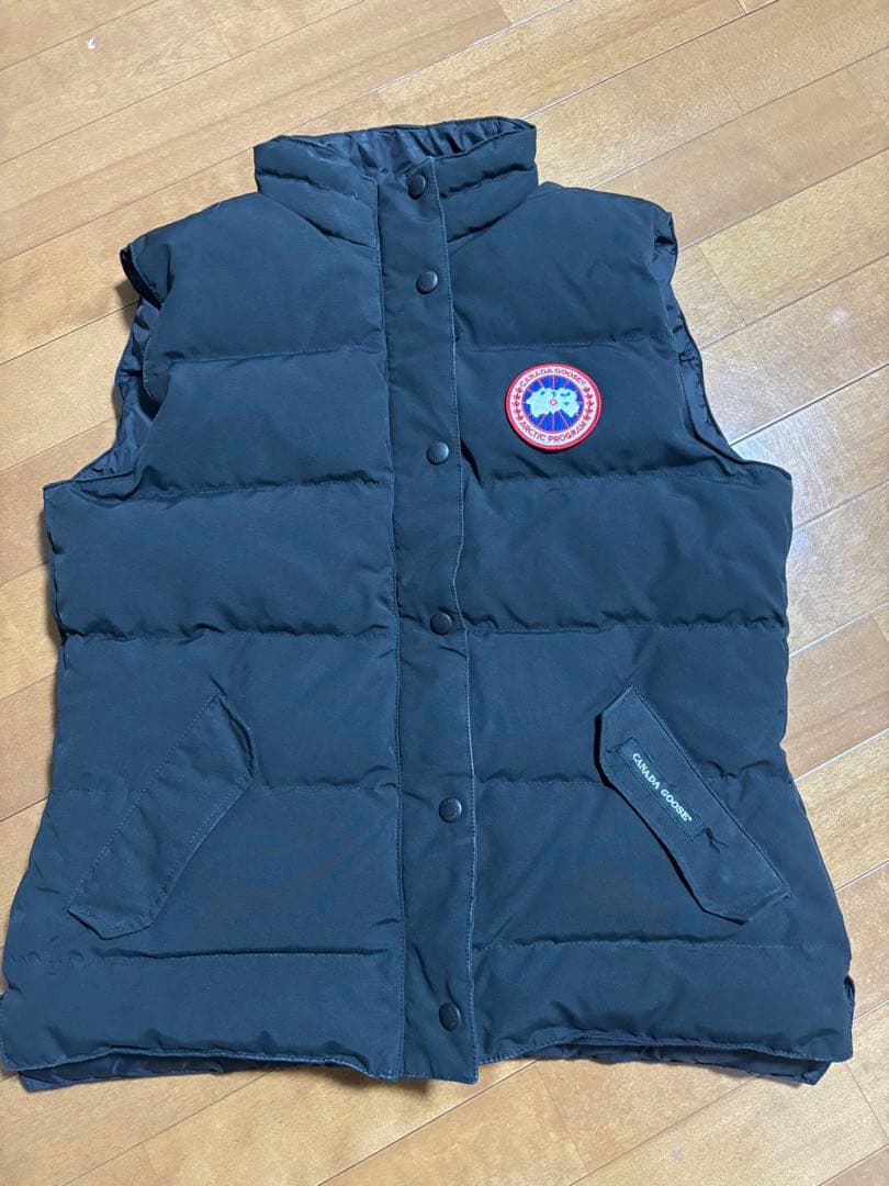   FREESTYLE VEST Lサイズ　ダウンベスト