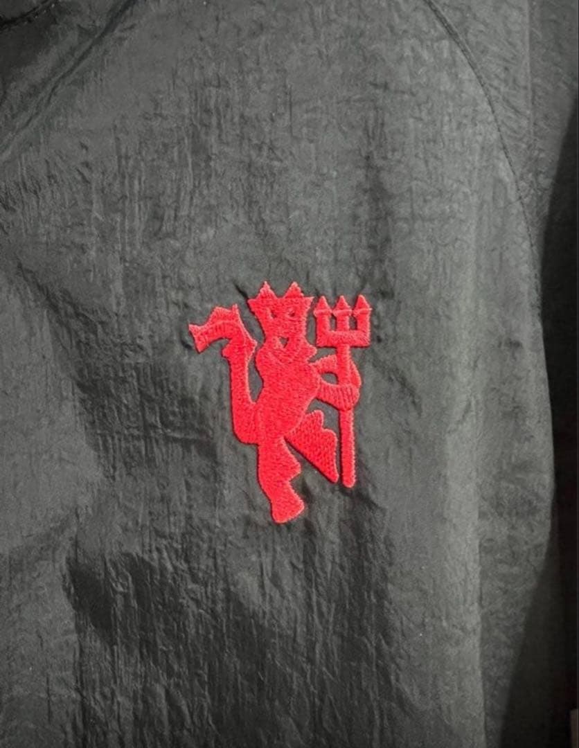 新品M マンチェスターユナイテッド トラックトップ アディダス　IS6525