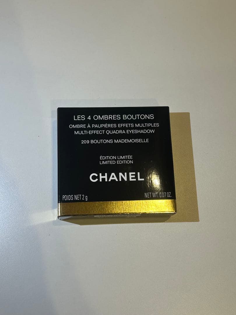 CHANELレキャトルオンブルブトン209ブトン　マドモアゼル　アイシャドウ新品