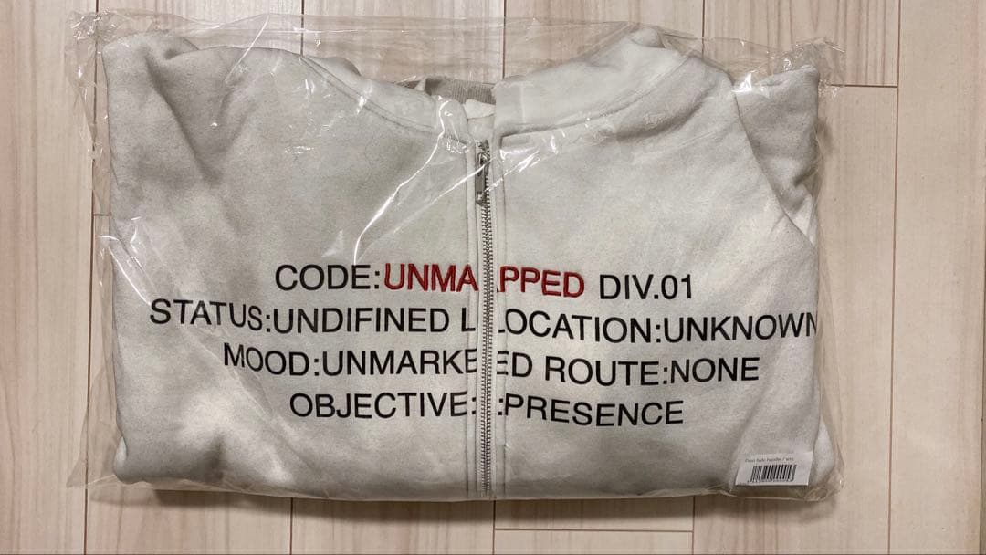 【りー】unmapped Dust fade hoodie / white