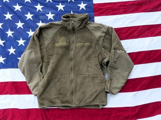 米軍実物　ポーラテックフリースジャケット　L-R　コヨーテ　ECWCS　152