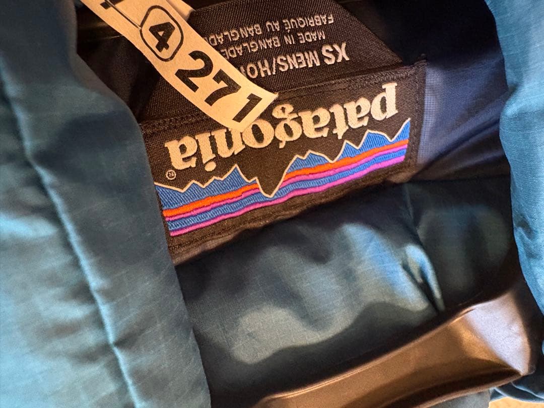 最終お値下げ　パタゴニア ダウンジャケット XS