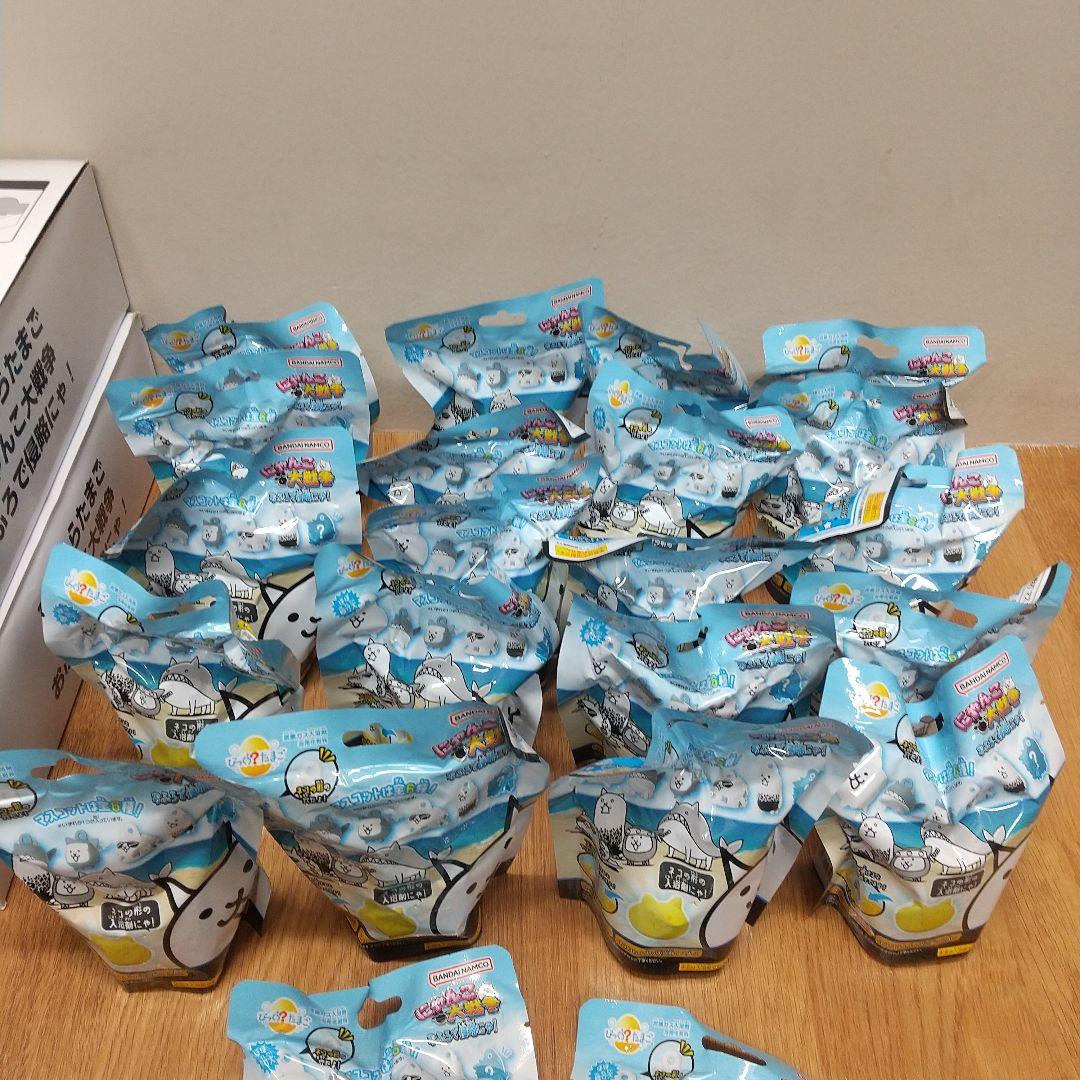 MC4[新品・未開封] びっくらたまご にゃんこ大戦争 入浴剤 全24個セット