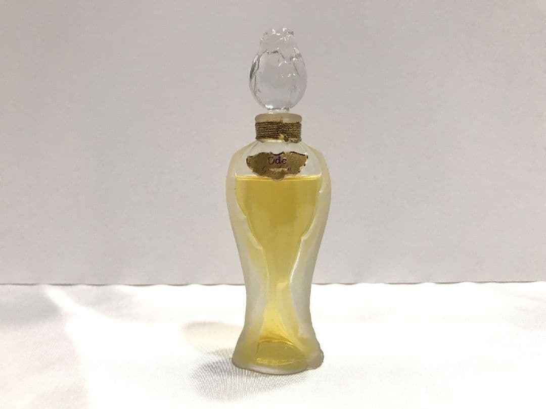 香水 ゲラン GUERLAIN■Ode パルファム 15ml 蕾 ツボミ ボトル