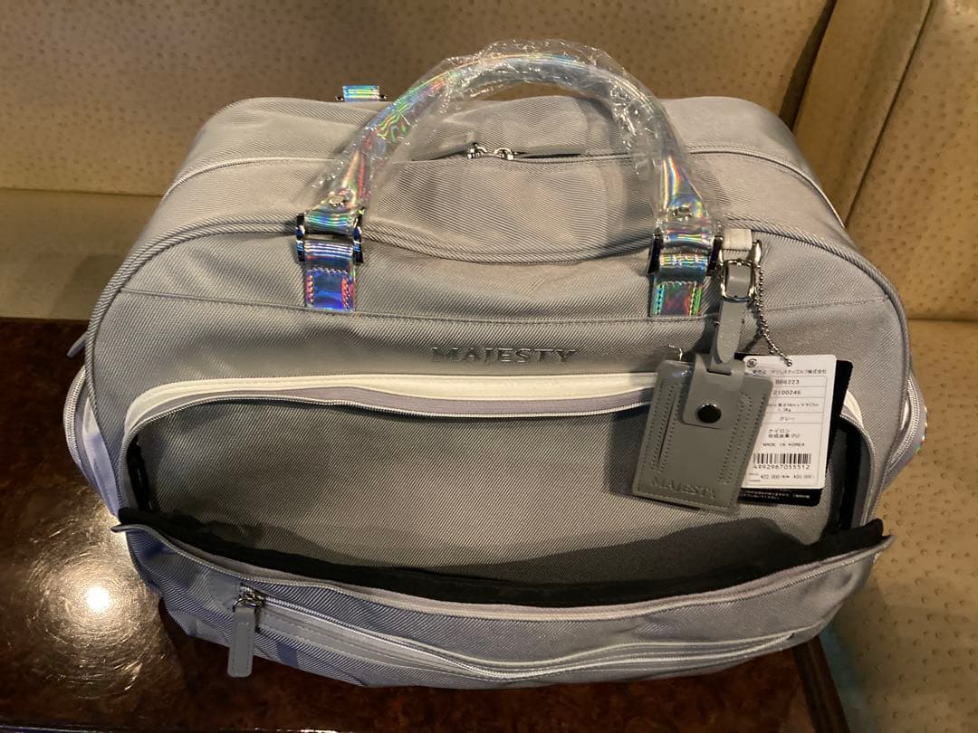 新品、未使用！MAJESTY ゴルフバッグ グレー/ホワイト