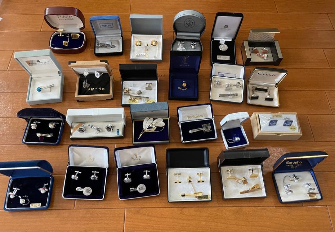 遺品整理　アクセサリー24点