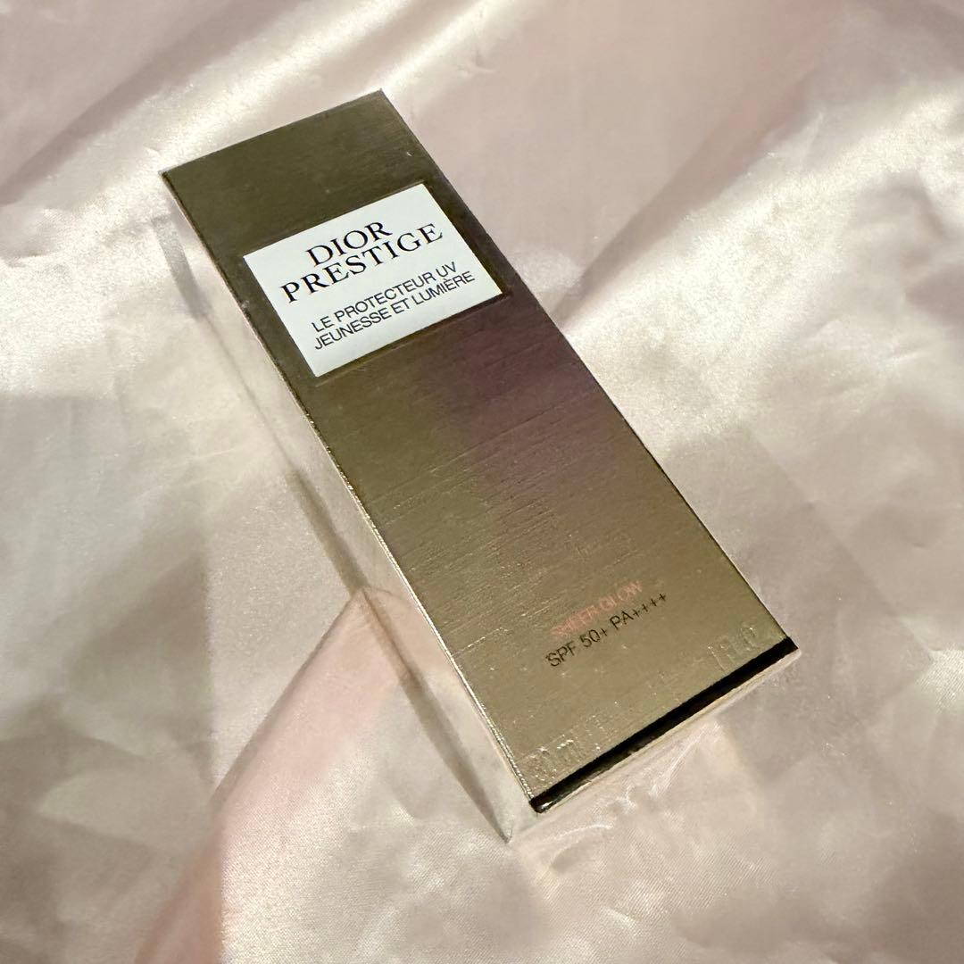 新品未開封品Dior ディオール日焼け止め化粧下地SPF50+ 30ml