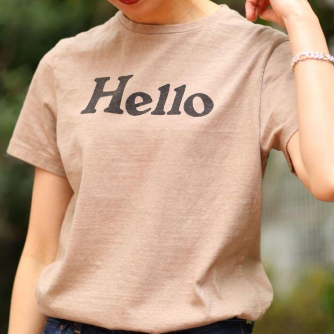 美品 MADISONBLUE HELLO ロゴＴシャツ 希少カラー ２ ベージュ