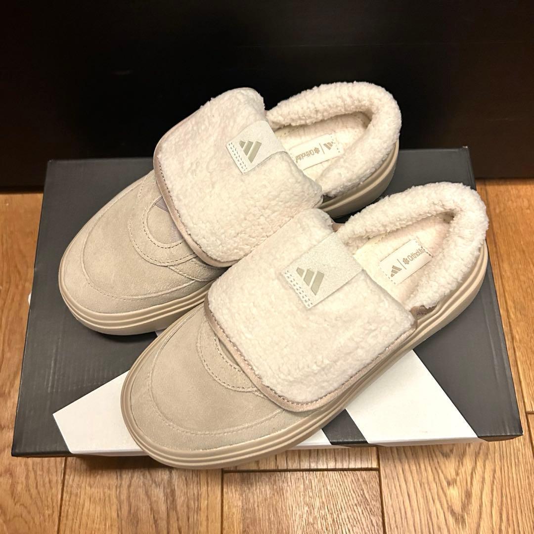 【韓国限定】adidas アディダス23.5㎝ ボア付き サンダル ベージュ