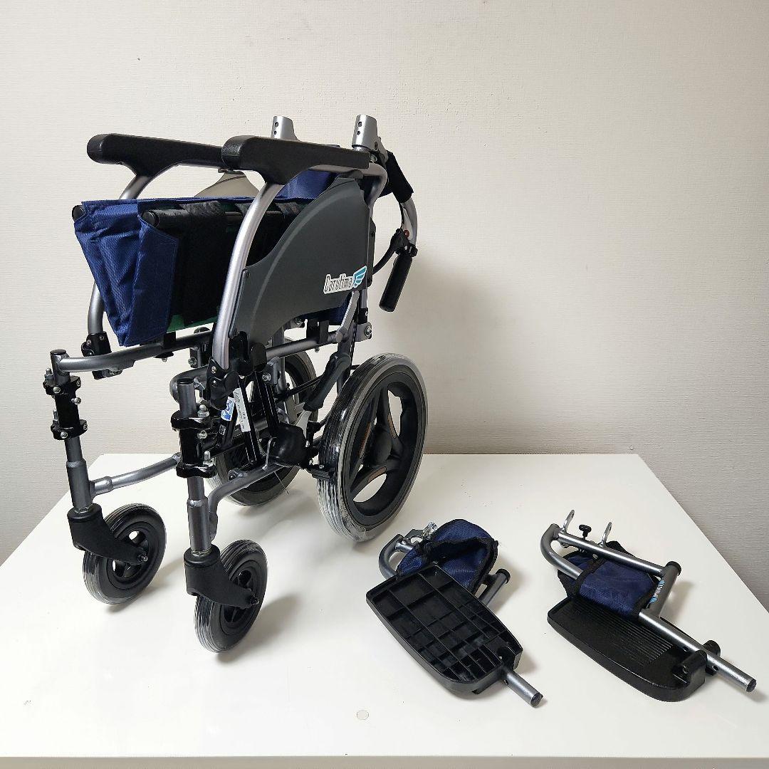 Miki　介助用　多機能　超軽量　ノーパンクタイヤ　車椅子　CRT-8