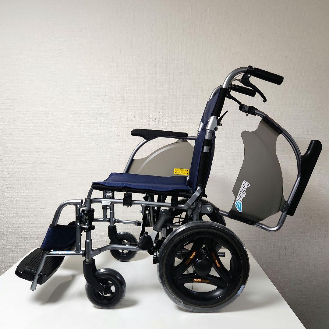 Miki　介助用　多機能　超軽量　ノーパンクタイヤ　車椅子　CRT-8