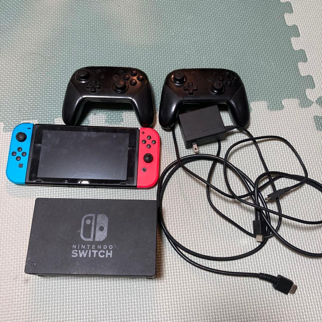Nintendo Switch ニンテンドースイッチ本体 コントローラー２台