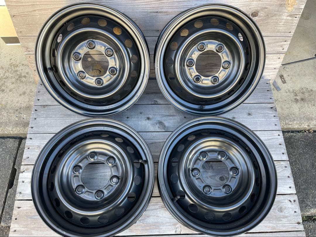 E26 キャラバン NV350 純正スチールホイール 1台分　①