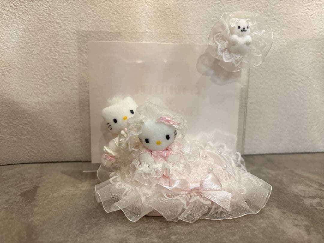 ハローキティ　ダニエル　ウェディング　ドレス　フォトフレーム　アクリル