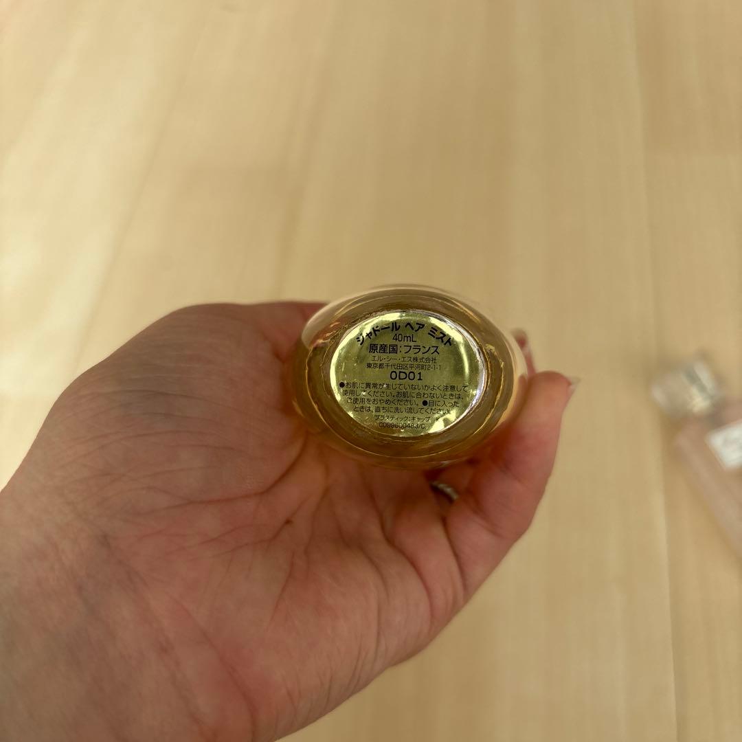 Miss Diorのヘアオイルとジャドールのヘアミストのセット