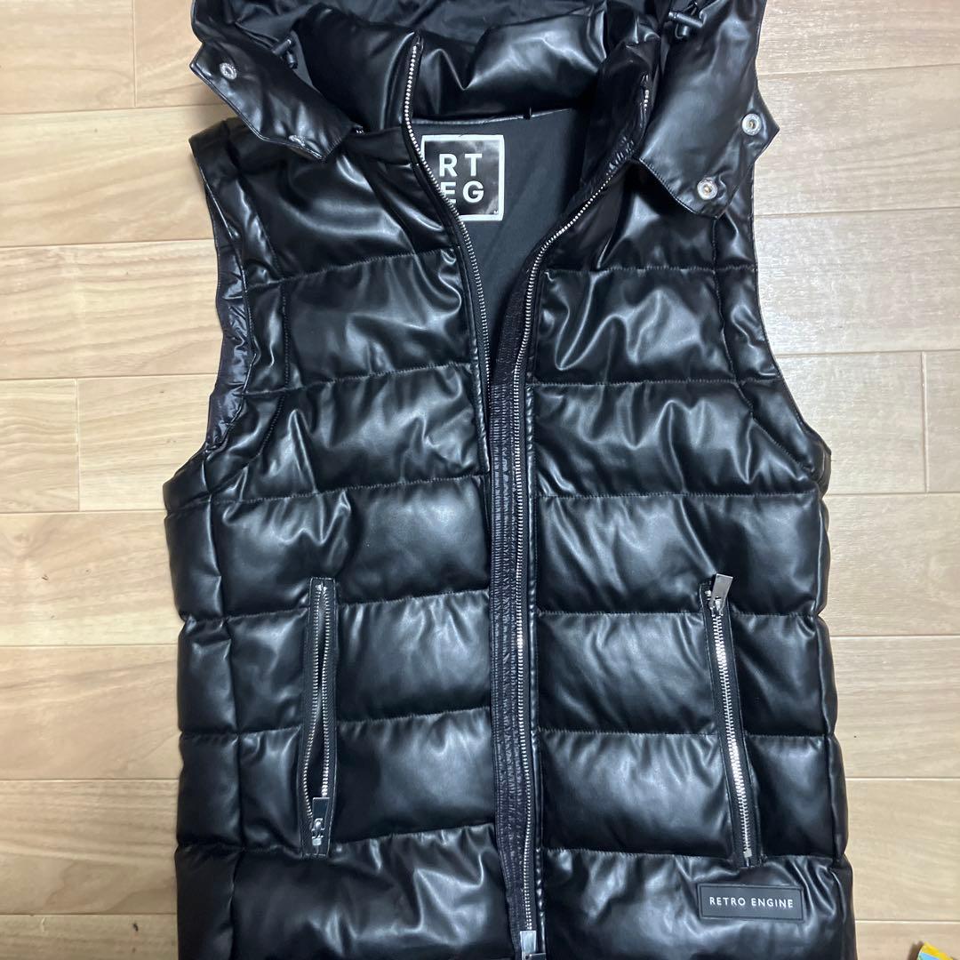 アダムスジャグラー　ダウンベスト Mサイズ