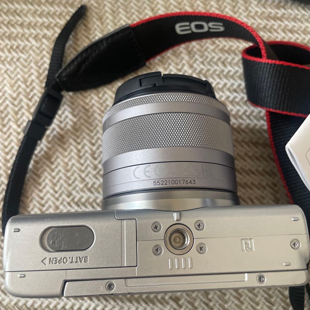 Canon EOS M100 15-45mm シルバー