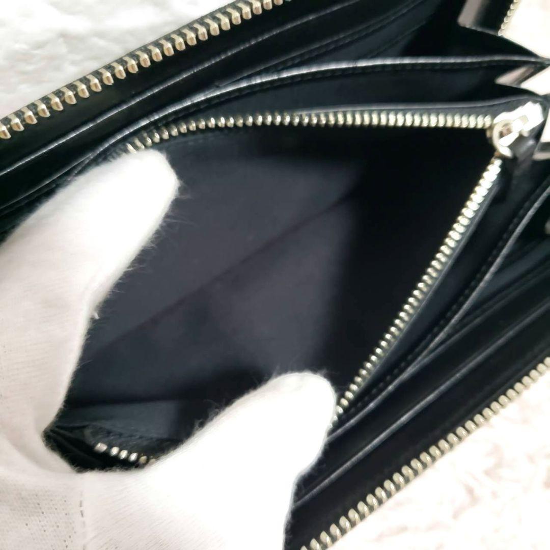 Vivienne Westwood 型押しエンボス ラウンドファスナー長財布美品