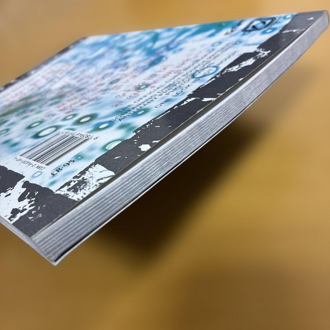 アート・デザイン・音楽 The Cure : Ten Imaginary Years