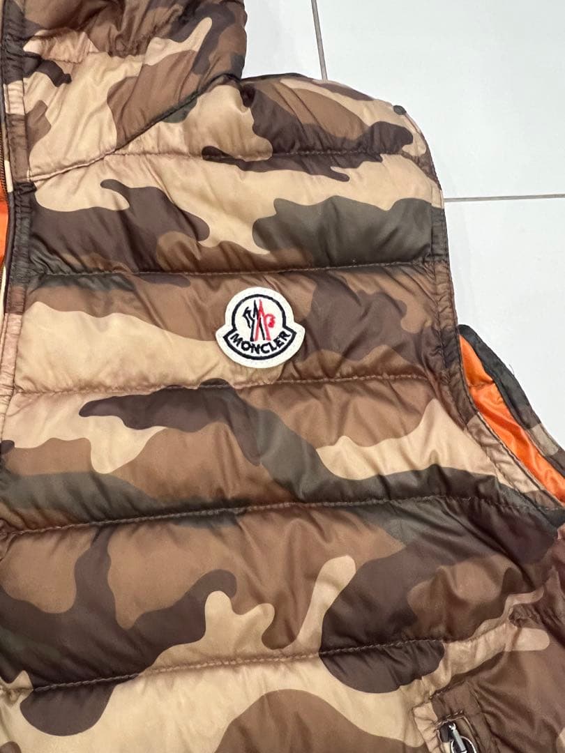 MONCLERダウンべスト 茶系サイズ2 （men's M ）