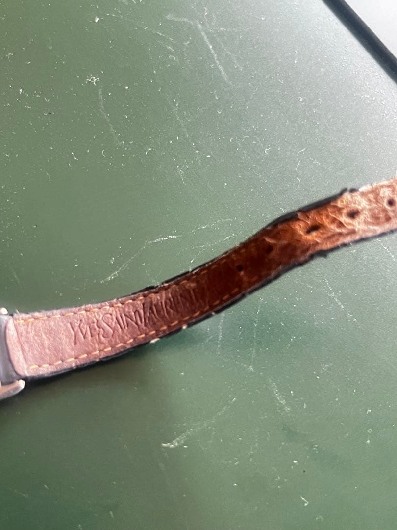 Yves Saint Laurent レディースウォッチ