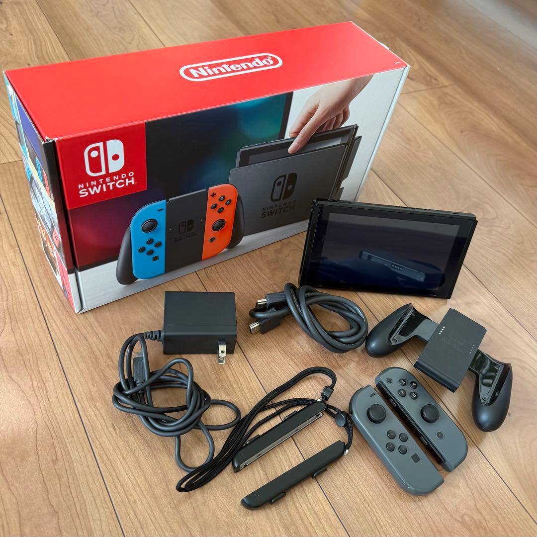 Nintendo Switch 本体 + 付属品 初期化済み