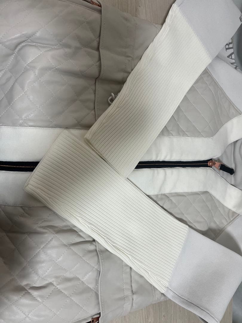 定価5.5万 MARK&LONA CODE キルティング ブルゾン 36 白 金