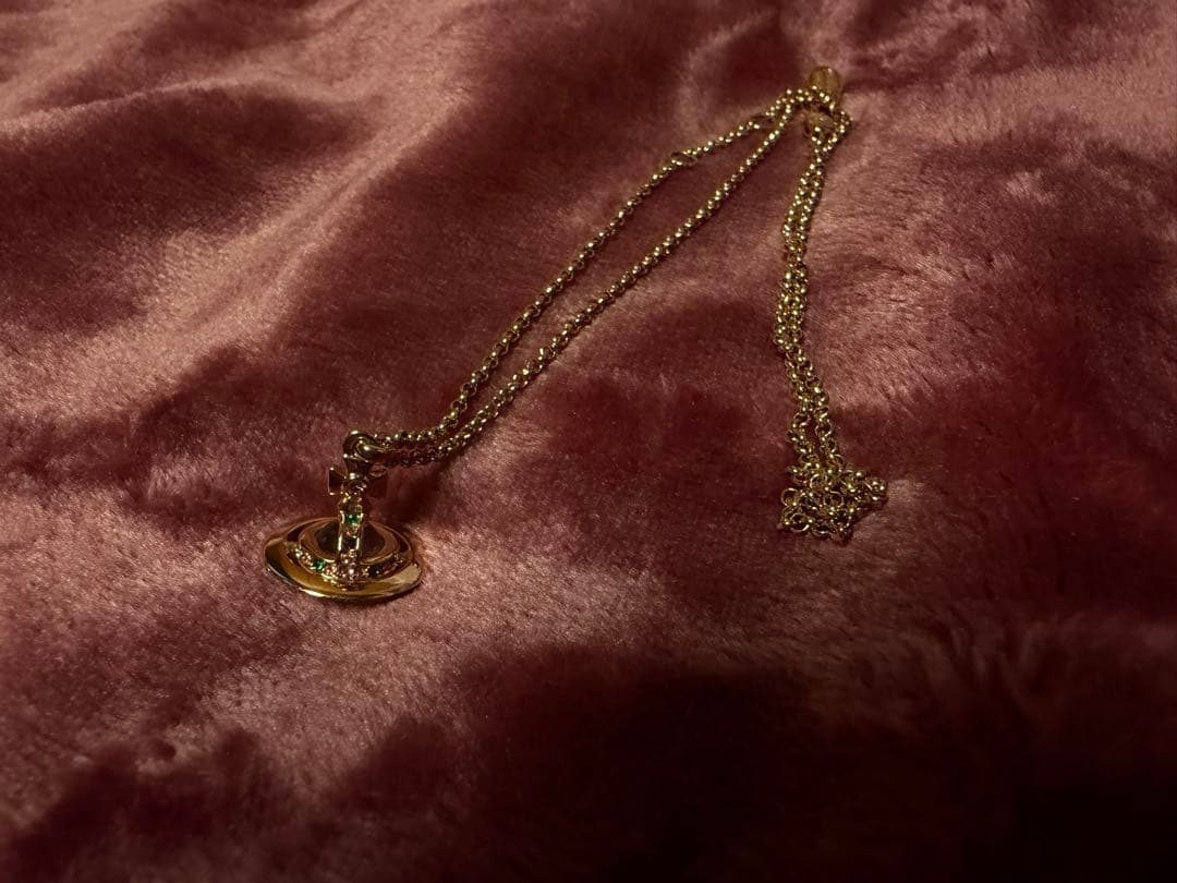 ヴィヴィアンウエストウッド オーブネックレス