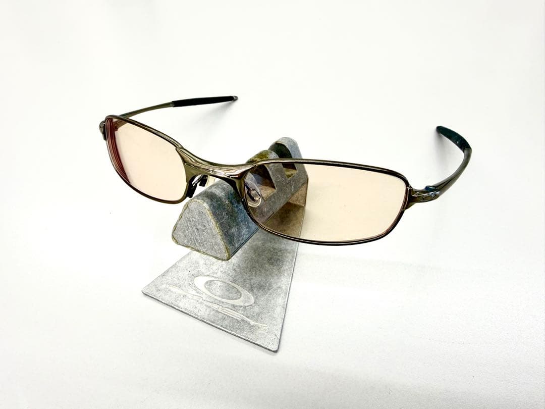 Oakley オプサルミック　スクエアワイヤー　ガンメタ