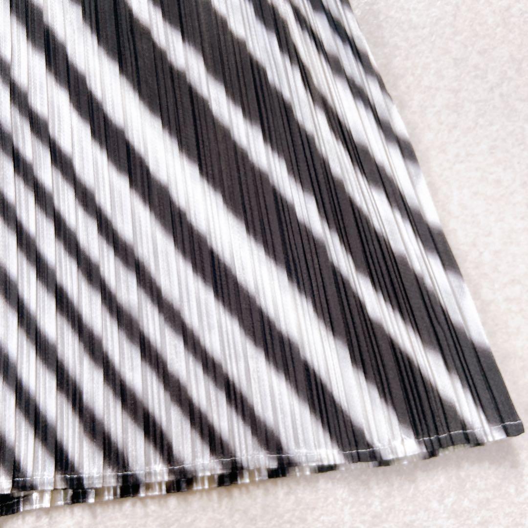 美品　プリーツプリーズ　ボーダーグラデーションチュニックワンピース　L