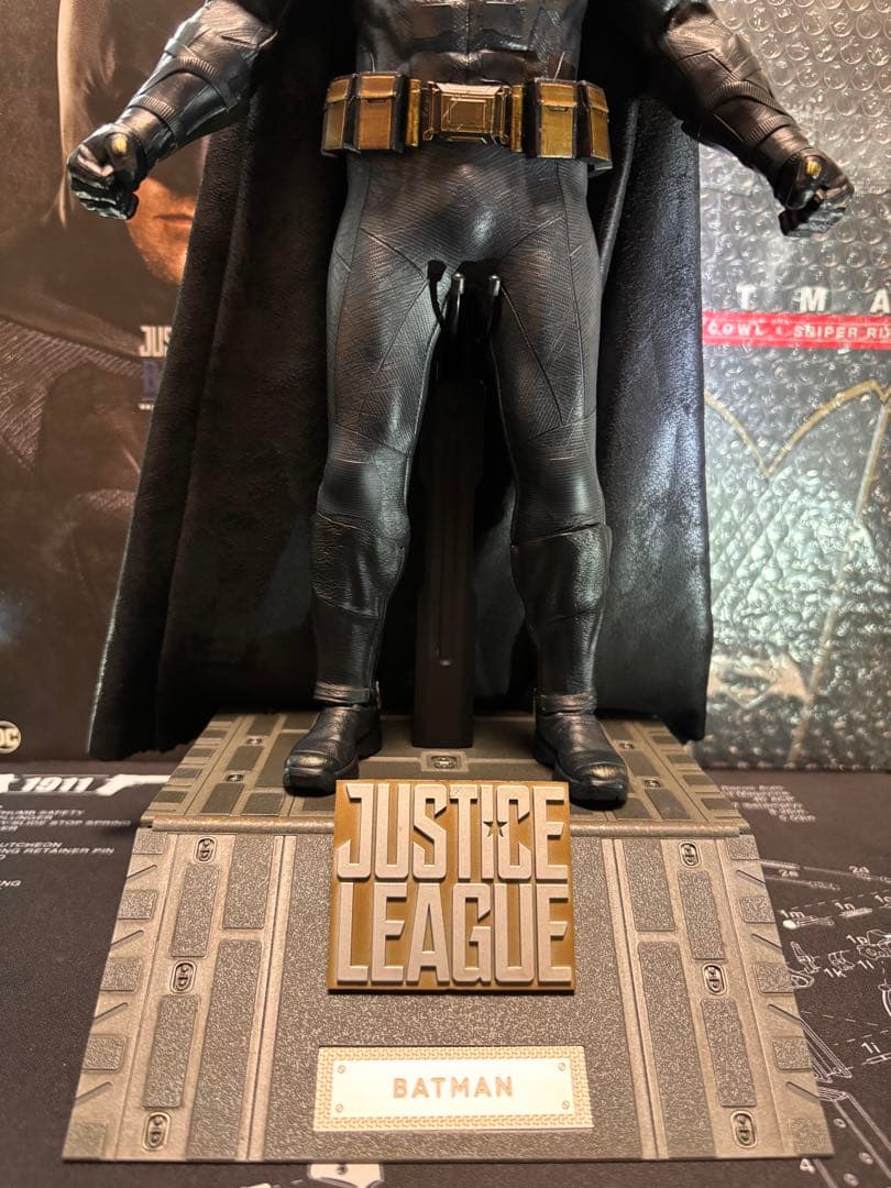 ホットトイズ DC ジャスティス・リーグ バットマン フィギュア