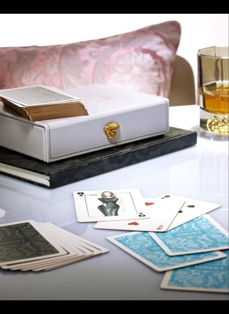 VERSACE メドゥーサ　トランプ　ボックスセット
