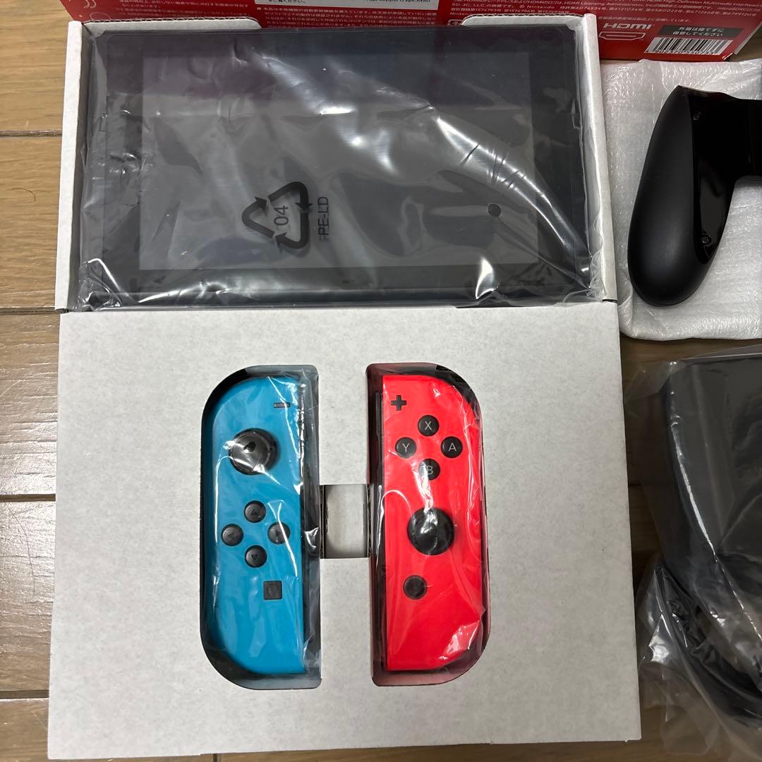 Nintendo Switch本体（付属品付き）