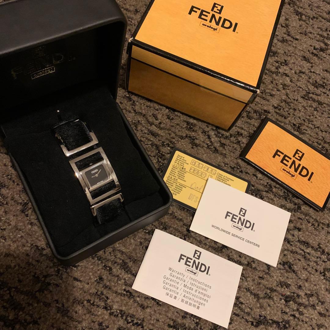 FENDI フェンディ 回転フェイス ハラコ