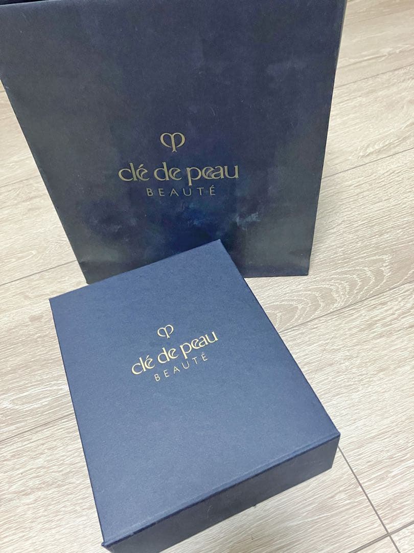 ★新品未使用箱付き★clé de peau BEAUTÉ ギフトセット日焼け止め