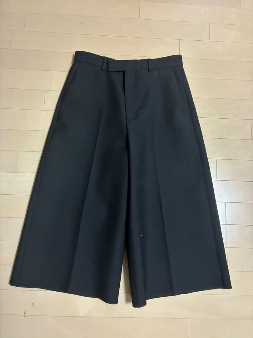 Gucci クロップドパンツ