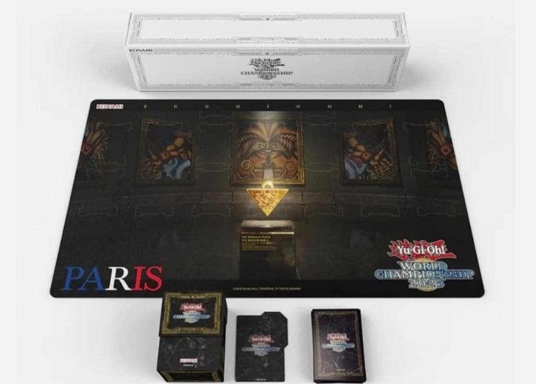 遊戯王　WCS 2025 デュエルセット　パリ　世界大会　スリーブ　プレイマット