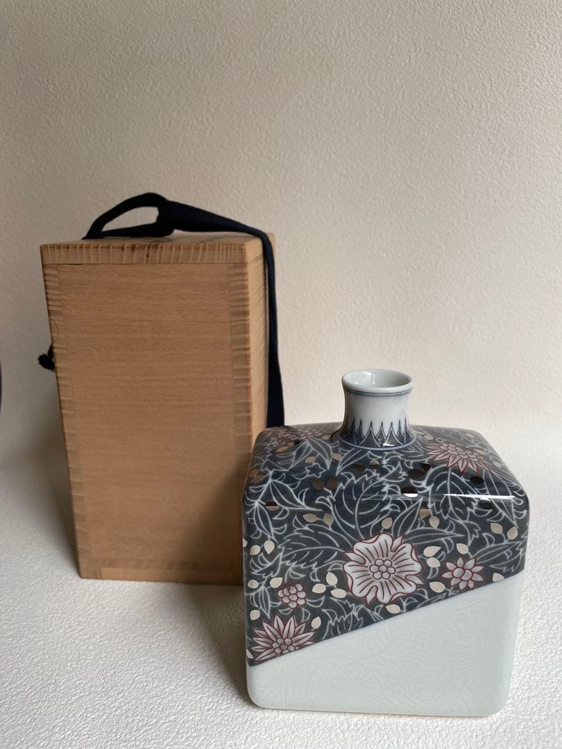 ⬇️【希少】人間国宝　十四代　今泉今右衛門　⭐︎ 本人作　花瓶