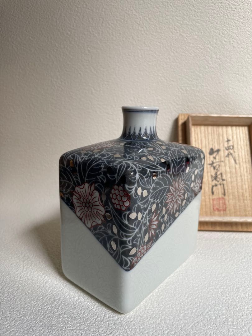 ⬇️【希少】人間国宝　十四代　今泉今右衛門　⭐︎ 本人作　花瓶