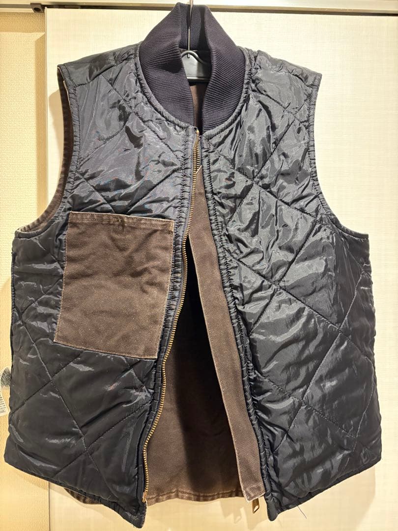 Carhartt 　ダックベスト　ダークブラウン　メキシコ製　Sサイズ