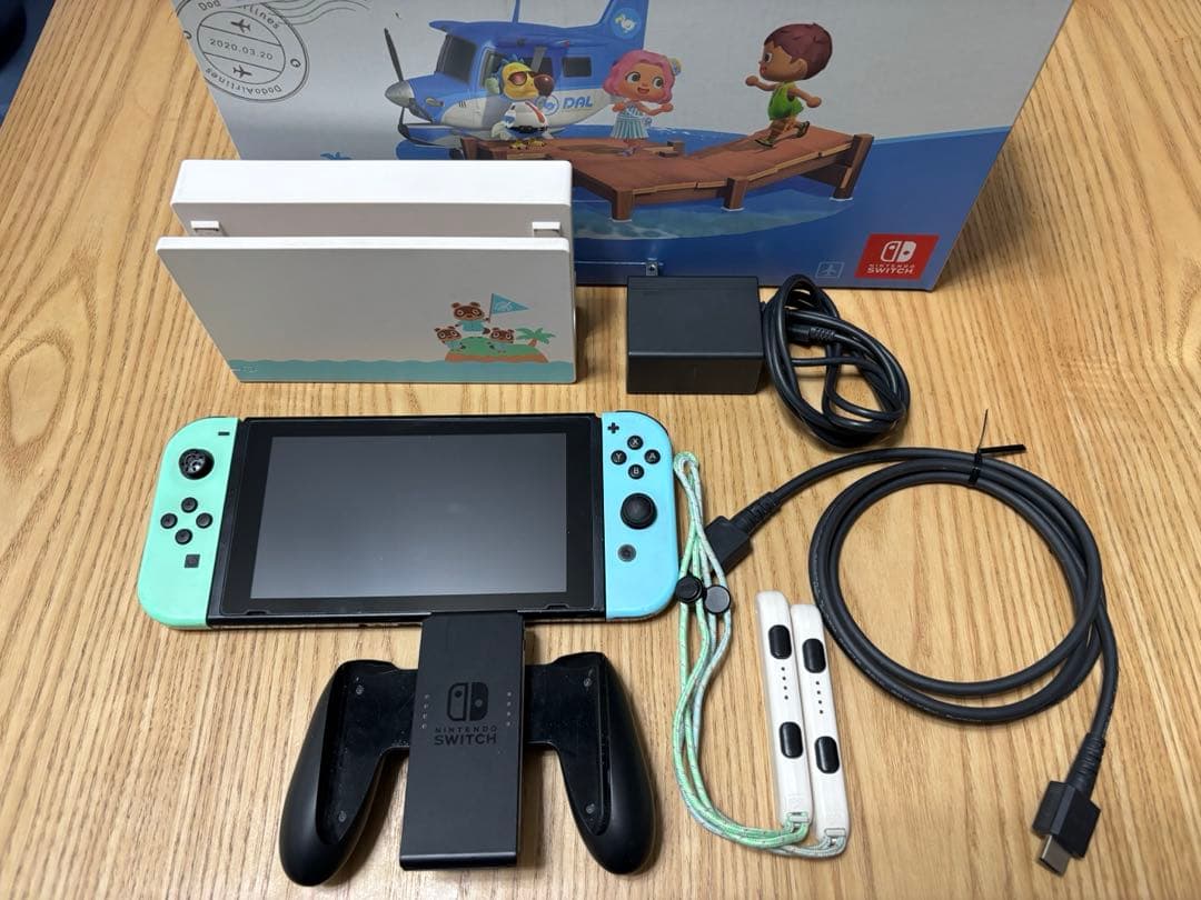即購入可　Nintendo Switch あつまれどうぶつの森 デザイン