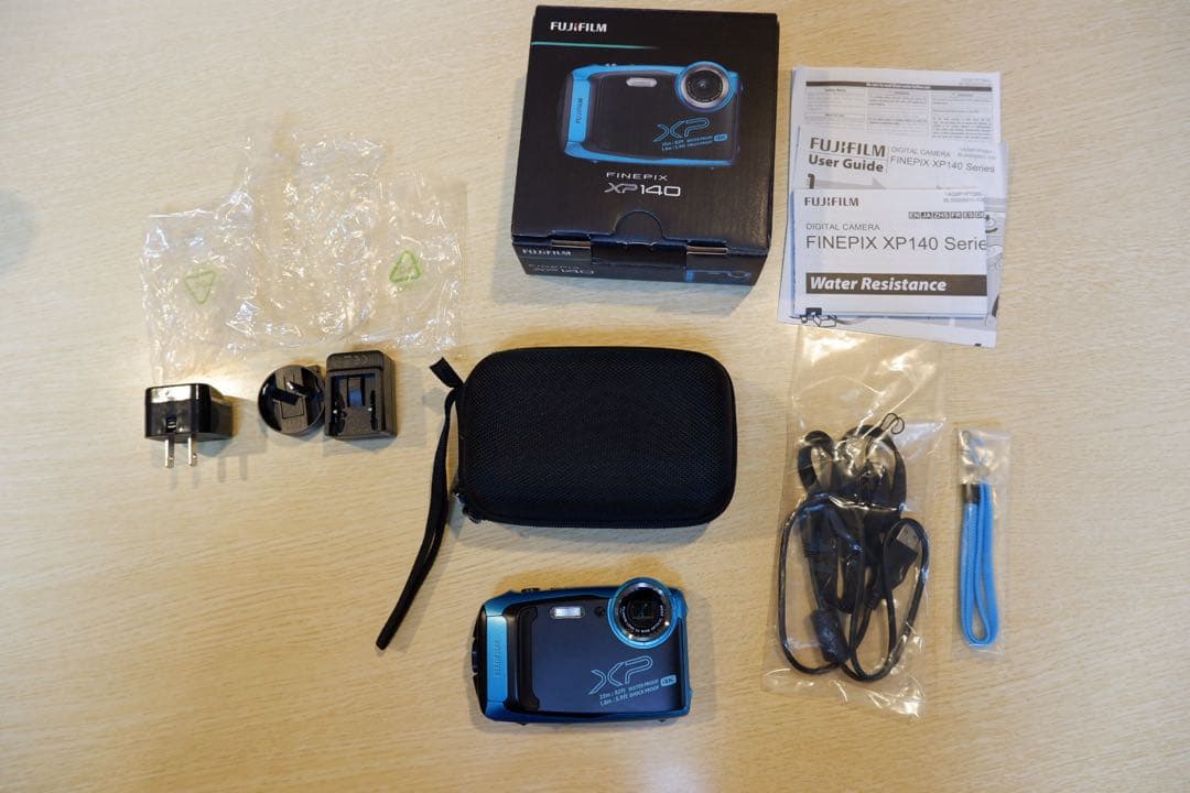 【美品】FUJIFILM FINEPIX XP140