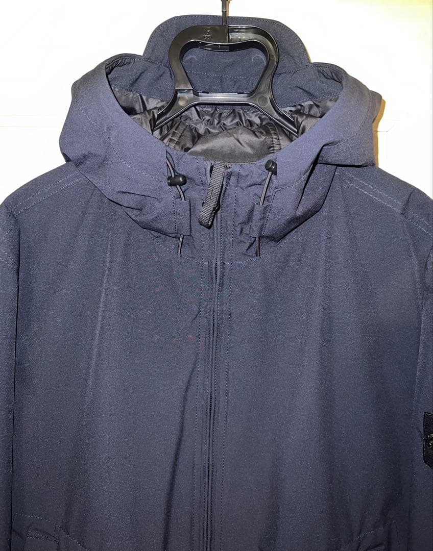 ストーンアイランド Primaloft ソフトシェル SI811540627中綿