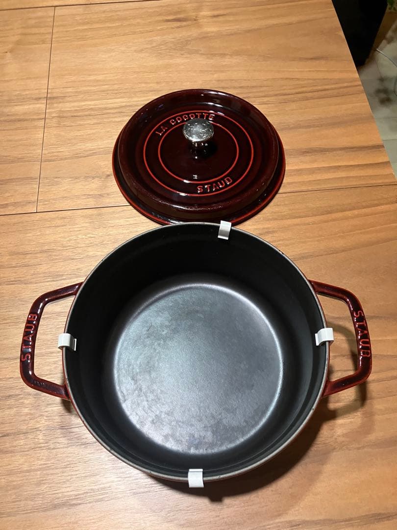 STAUB LA COCOTTE ワインレッド 両手鍋22cm