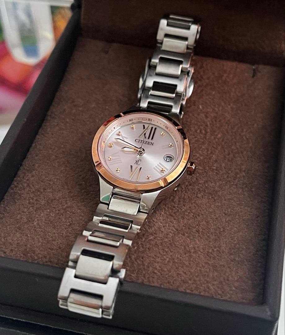 CITIZEN　シチズン　XC　クロスシーES8084-59W 腕時計