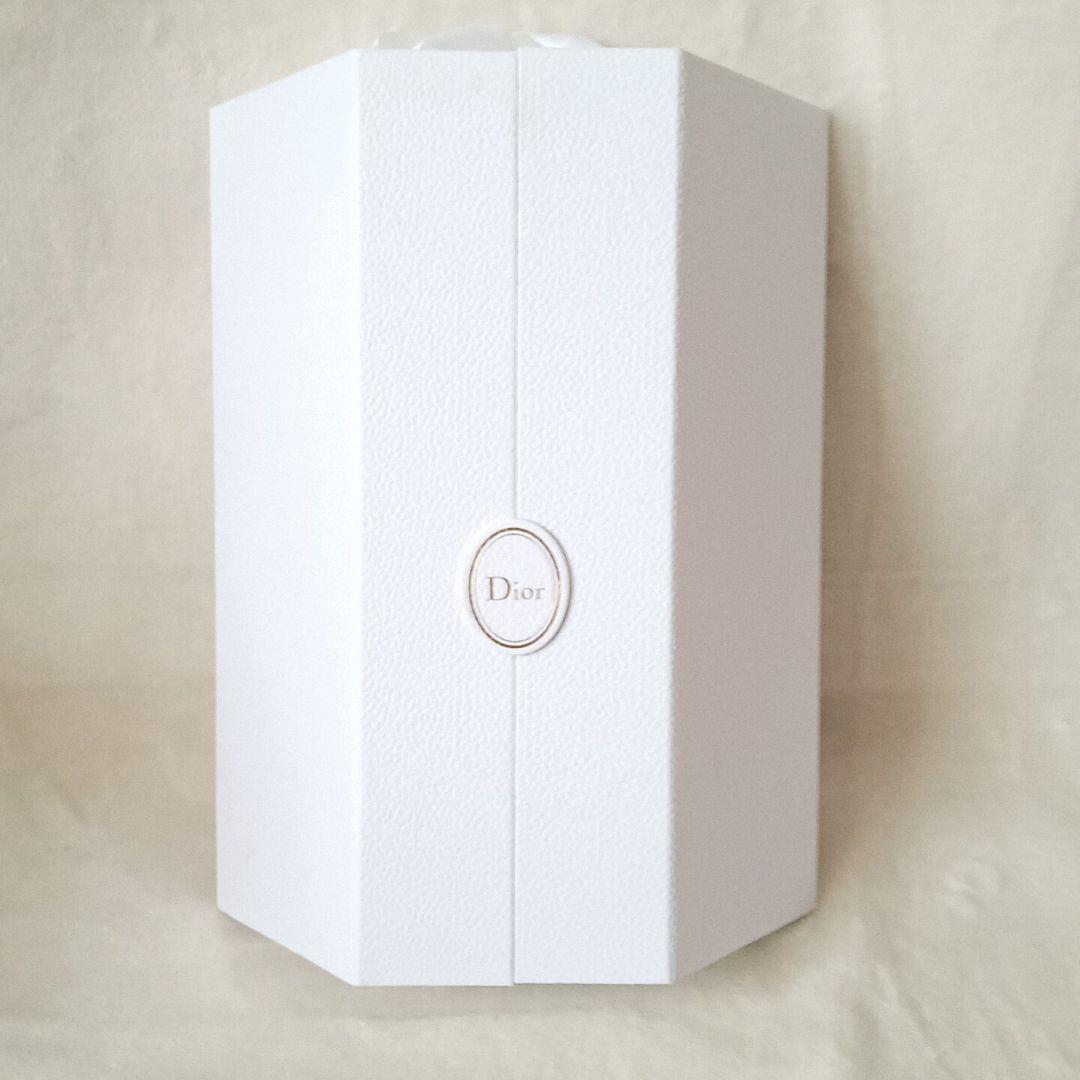 【訳あり】ディオール アドヴェントカレンダー 2017 アイテム未使用品24個付