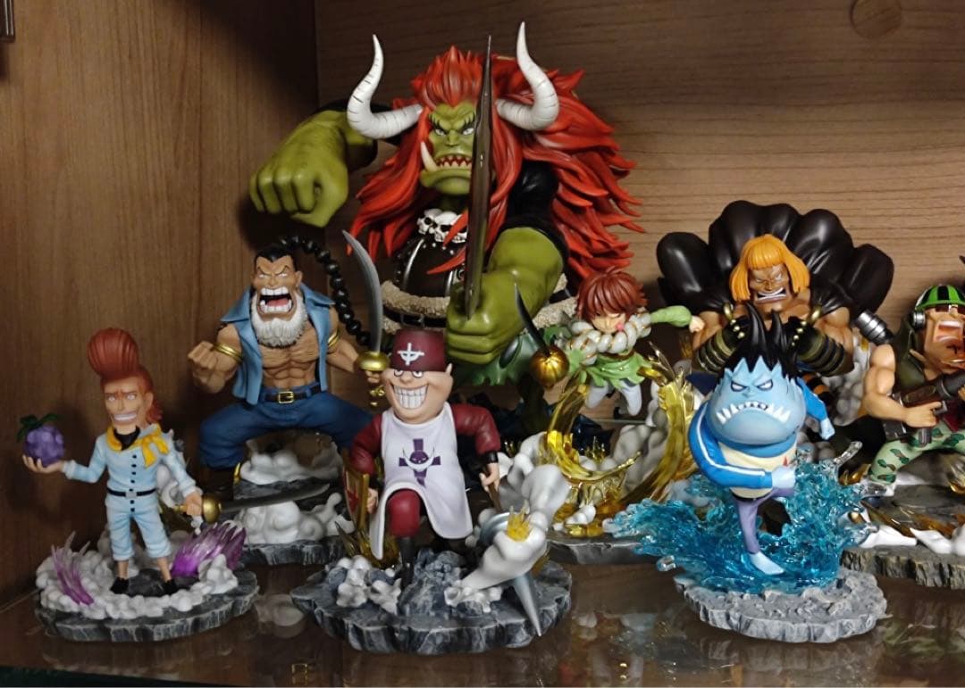 翌日発送　YZ　白ひげ海賊団　隊長16人　ワンピース　フィギュア　ガレージキット