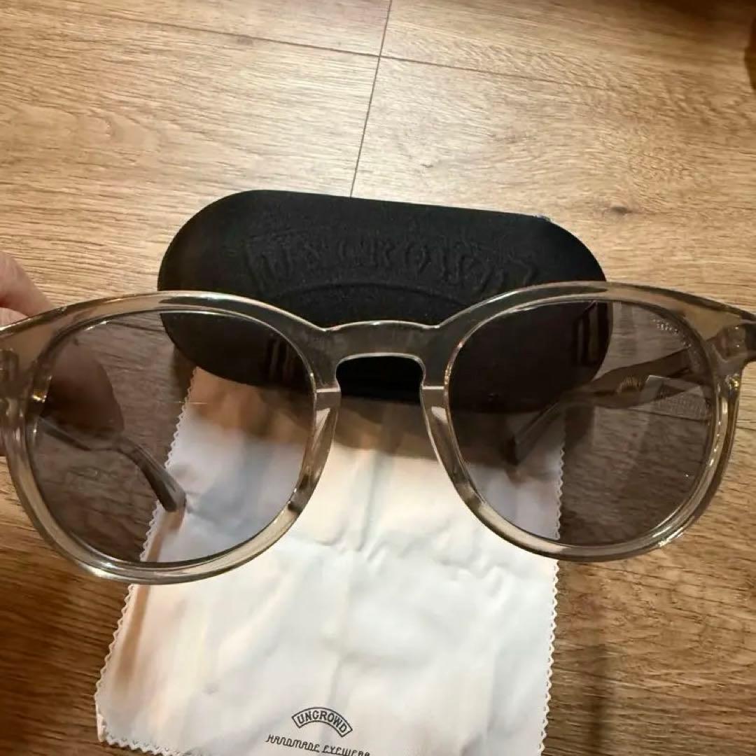 uncrowd サングラス